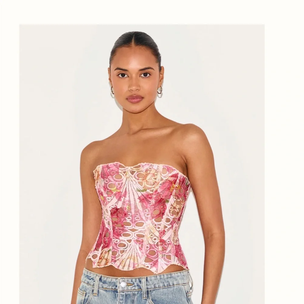 PrettyLittleThing Pink Floral Strapless Corset - Picture 1 of 4